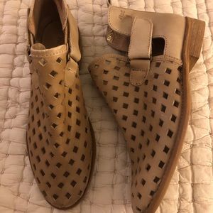 Musse & Cloud Perforated Leather Camel Caila Booties - Size 36 6